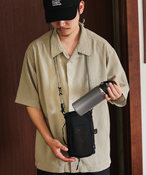 FREAK'S STORE(フリークスストア)の「YOSEMITE STRAP/ヨセミテストラップ BOTTLE ROLL 3WAY SHOULDER(ショルダーバッグ・メンズ・ブラック/チャコールグレー・ONE SIZE)」の16枚目の写真