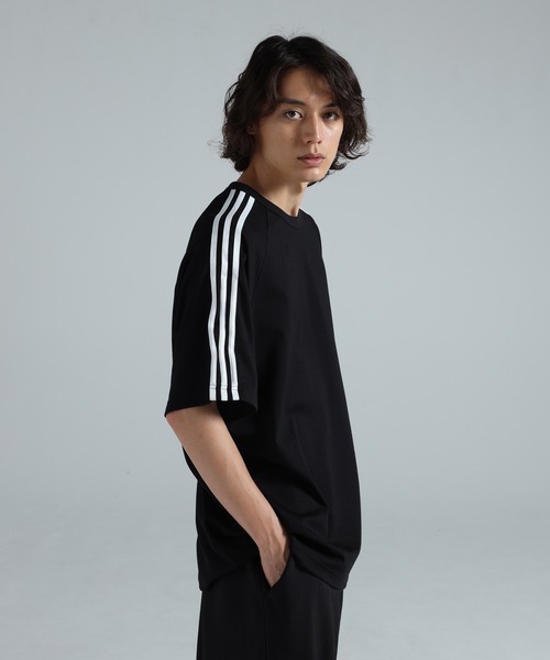 Y-3(ワイスリー)の「Y-3 SHORT SLEEVE TEE 3-STRIPES(Tシャツ/カットソー・メンズ・ブラック・XX-SMALL/X-SMALL/SMALL/MEDIUM/LARGE/X-LARGE/XX-LARGE)」の6枚目の写真