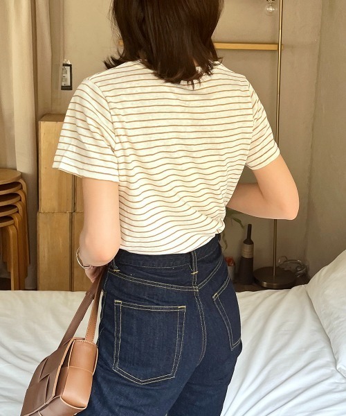 Rejoule(リジュール)の「ワンポイントロゴ刺繍 カラーボーダーTシャツ(Tシャツ/カットソー・レディース・ブラック/レッド/ベージュ・FREE)」の9枚目の写真