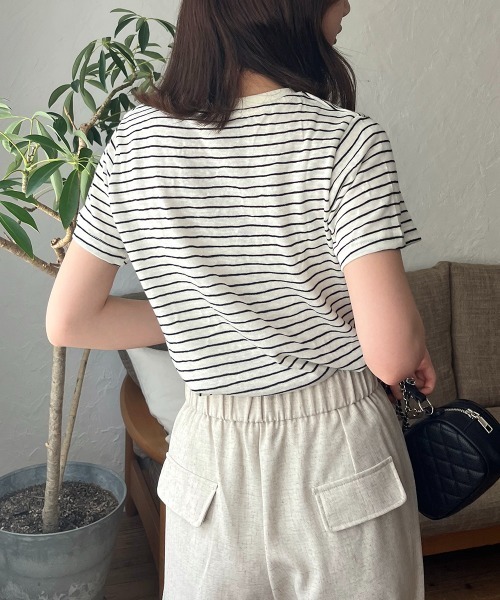 Rejoule(リジュール)の「ワンポイントロゴ刺繍 カラーボーダーTシャツ(Tシャツ/カットソー・レディース・ブラック/レッド/ベージュ・FREE)」の5枚目の写真