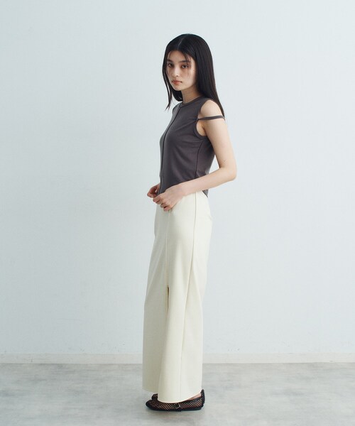 CODE A（コードエー）の「compact edge tee（Tシャツ/カットソー・レディース・ライトブルー/ホワイト/ライトイエロー系/ダークグレー・00）」の8枚目の写真