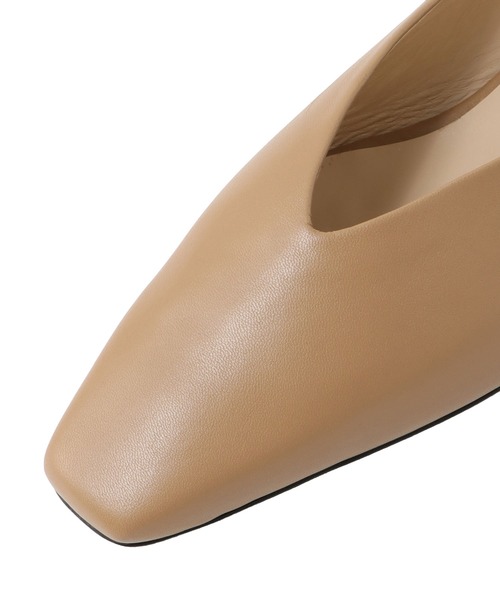 FABIO RUSCONI(ファビオルスコーニ)の「FABIO RUSCONI / S.rossi beak toe pumps(ビークトゥローヒールパンプス F-6699)(パンプス・レディース・ブラック/ベージュ・37/36)」の10枚目の写真