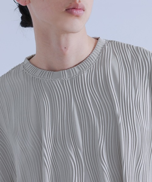 MDR(エムディアール)の「ウェーブプリーツカットソー(Tシャツ/カットソー・メンズ・ブラック/グレイッシュベージュ・M/L)」の14枚目の写真