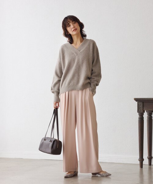 RIVE DROITE（リヴドロワ）の「【コーデのポイントに】ワイドスクエアショルダーバッグ（ショルダーバッグ・レディース・ブラック/ダークグリーン/ダークブラウン・FREE）」の16枚目の写真