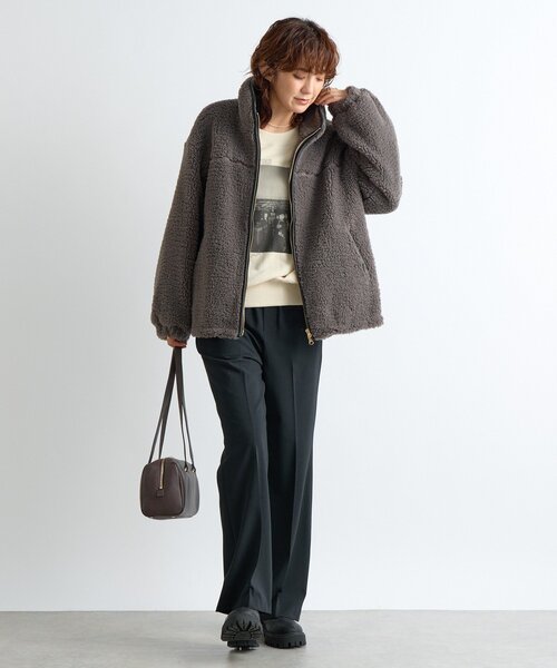 週末sale【新品】リヴドロワ ワイドスクエアショルダーバッグ コーデのポイントに】ワイドスクエアショルダーバッグ | RIVE