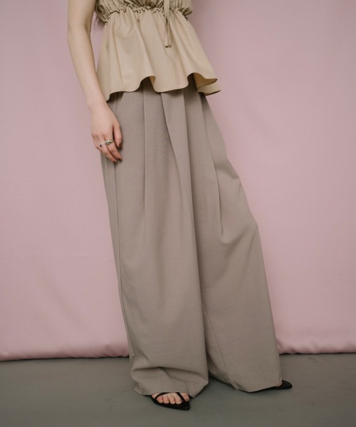 DRWCYS（ドロシーズ）の「2タックワイドパンツ（スラックス・レディース・ベージュ/ブラック・SMALL/MEDIUM）」の9枚目の写真