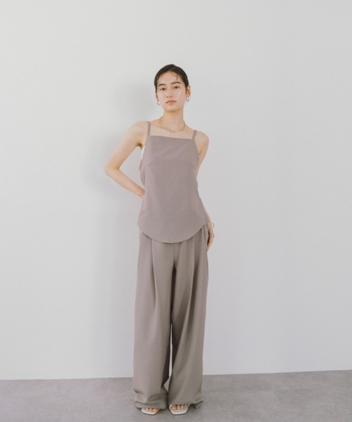 DRWCYS（ドロシーズ）の「2タックワイドパンツ（スラックス・レディース・ベージュ/ブラック・SMALL/MEDIUM）」の13枚目の写真