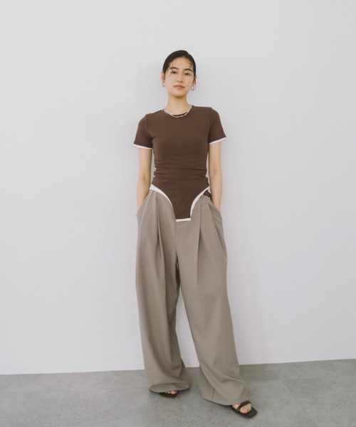 DRWCYS（ドロシーズ）の「2タックワイドパンツ（スラックス・レディース・ベージュ/ブラック・SMALL/MEDIUM）」の11枚目の写真