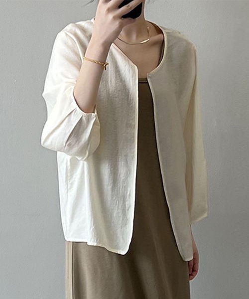 Beststore(ベストストア)の「ワンボタントッパーカーディ カーディガン 長袖(カーディガン/ボレロ・レディース・ベージュ/アイボリー/ブラック・FREE)」の8枚目の写真