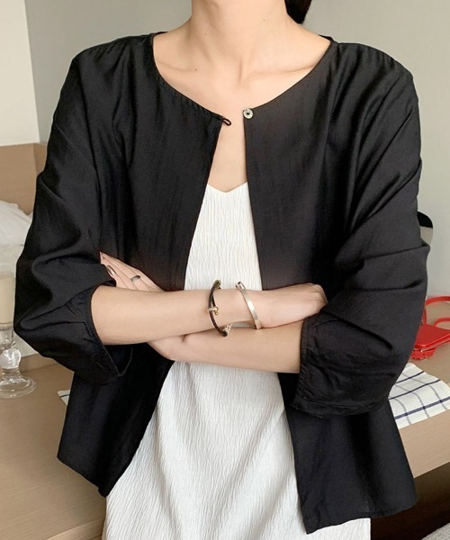 Beststore(ベストストア)の「ワンボタントッパーカーディ カーディガン 長袖(カーディガン/ボレロ・レディース・ベージュ/アイボリー/ブラック・FREE)」の12枚目の写真