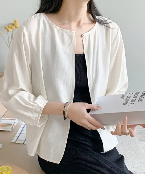 Beststore(ベストストア)の「ワンボタントッパーカーディ カーディガン 長袖(カーディガン/ボレロ・レディース・ベージュ/アイボリー/ブラック・FREE)」の17枚目の写真
