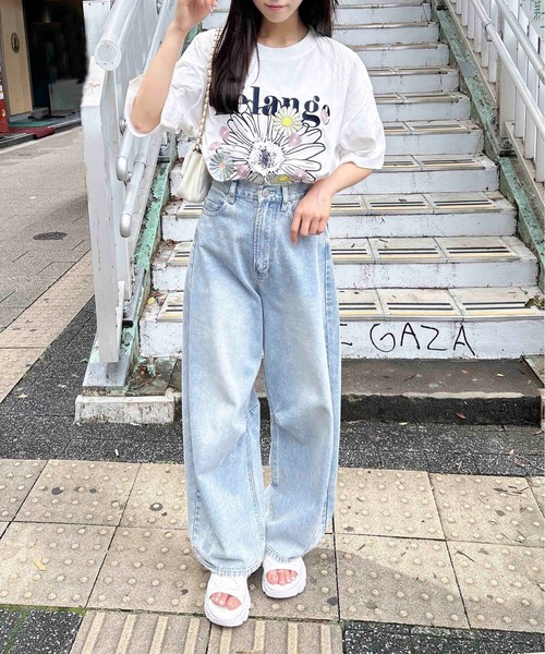 INGNI（イング）の「【WEB限定】カラフル花刺繍Tシャツ（Tシャツ/カットソー・レディース・オフホワイト/オートミール/スミクロ・M）」の9枚目の写真