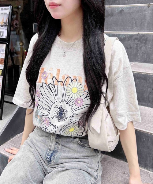 INGNI（イング）の「【WEB限定】カラフル花刺繍Tシャツ（Tシャツ/カットソー・レディース・オフホワイト/オートミール/スミクロ・M）」の15枚目の写真