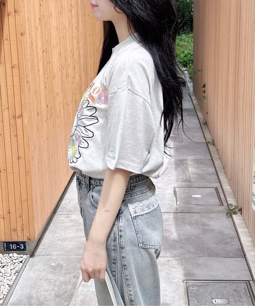 INGNI（イング）の「【WEB限定】カラフル花刺繍Tシャツ（Tシャツ/カットソー・レディース・オフホワイト/オートミール/スミクロ・M）」の17枚目の写真