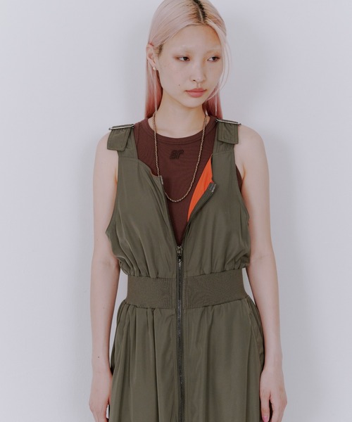 Risley(リズレー)の「Risley(リズレー) 別注MA-1ワンピース(ワンピース・レディース・オリーブ系/ネイビー・F)」の7枚目の写真