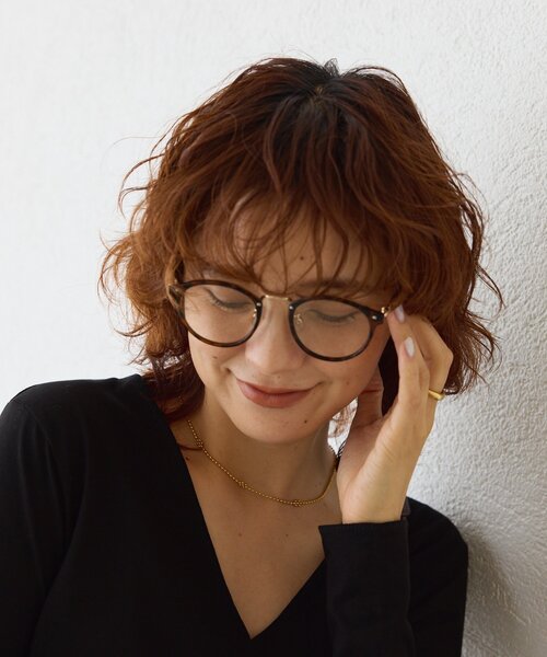 RIVE DROITE（リヴドロワ）の「【気軽に雰囲気を変えられる】調光サングラス2（サングラス・レディース・ブラック/ブラウン・FREE）」の2枚目の写真