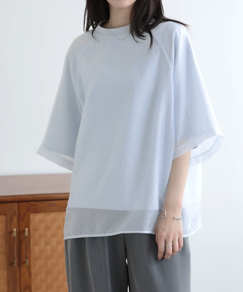 SUNFLOWER EIGHT(サンフラワーエイト)の「つるつるシアー異素材ドッキングTシャツ(Tシャツ/カットソー・レディース・ブラック/グレイッシュベージュ/ホワイト/グレイッシュブルー・FREE)」の4枚目の写真