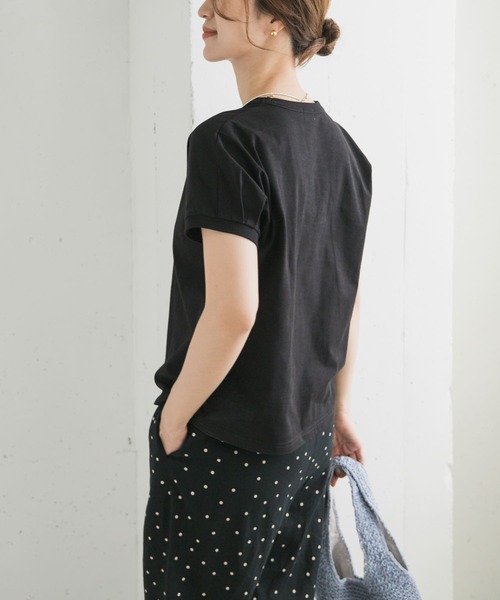 URBAN RESEARCH DOORS（アーバンリサーチドアーズ）の「『UR TECH ひやサラクール』バックポイントタックプルオーバー（Tシャツ/カットソー・レディース・ブラック/グレー系その他/オフホワイト/レッド系その他・MEDIUM）」の18枚目の写真