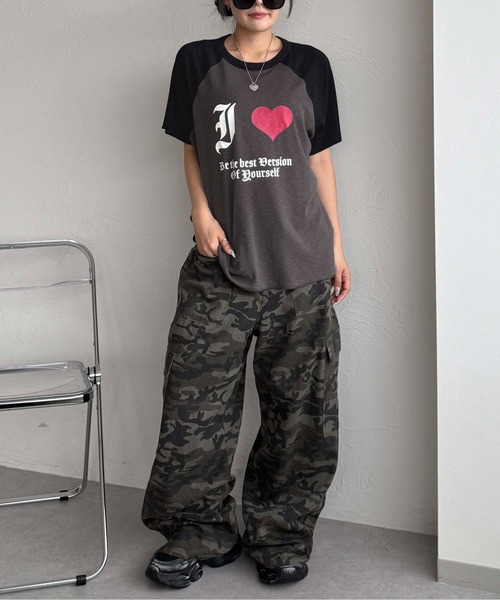 sedacle(セダクル)の「スラブシアーIラブTEE(Tシャツ/カットソー・レディース・ブラック/ボルドー・SMALL/MEDIUM/LARGE)」の7枚目の写真