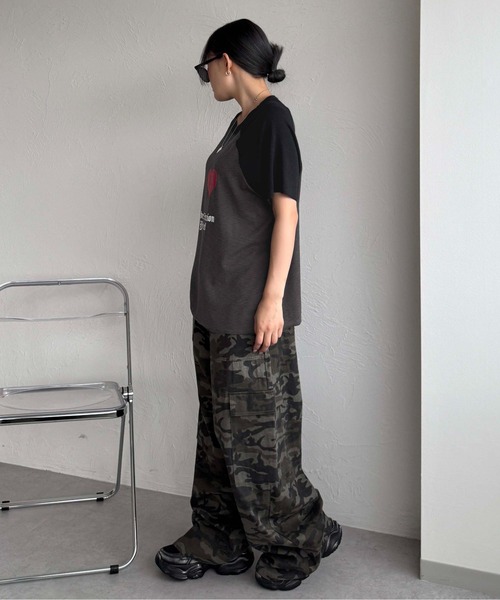 sedacle(セダクル)の「スラブシアーIラブTEE(Tシャツ/カットソー・レディース・ブラック/ボルドー・SMALL/MEDIUM/LARGE)」の9枚目の写真