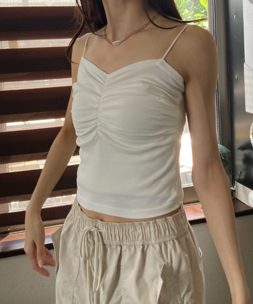 Loco Ocean(ロコオーシャン)の「シャーリング 美デコルテ クロップド丈 キャミソール 夏服(キャミソール・レディース・ブラック/ホワイト/ブルー・FREE)」の12枚目の写真