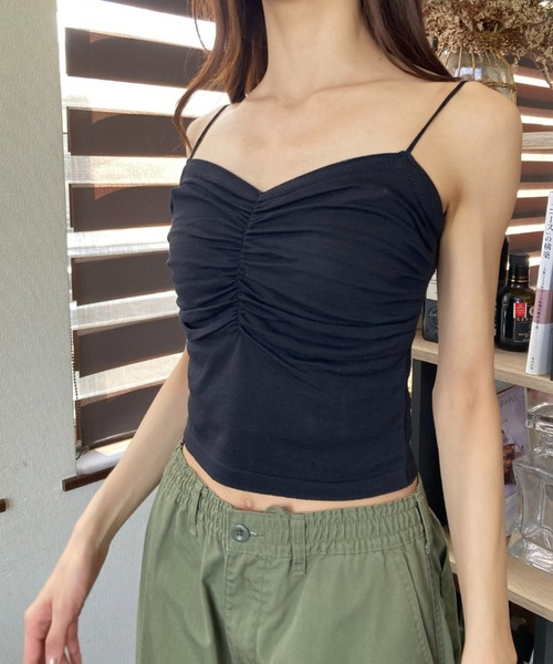Loco Ocean(ロコオーシャン)の「シャーリング 美デコルテ クロップド丈 キャミソール 夏服(キャミソール・レディース・ブラック/ホワイト/ブルー・FREE)」の18枚目の写真