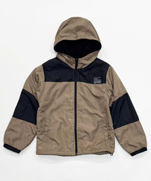 未使用　美品　メゾンドドルチェ マウンテンパーカー キッズ　120-130 未使用 美品 メゾンドドルチェ マウンテンパーカー キッズ 120