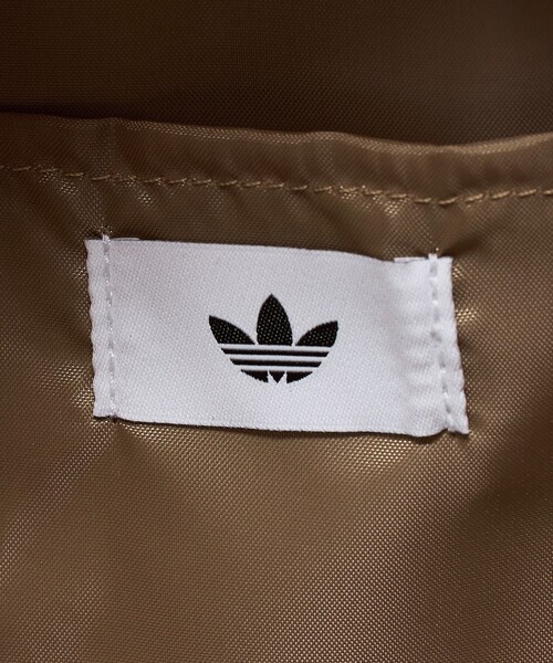 adidas Originals(アディダスオリジナルス)の「<adidas Originals>アディカラー バックパック(20.25 L)/ キッズ(トートバッグ・キッズ・ブラック/ベージュ・FREE)」の10枚目の写真