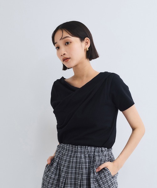 VICKY（ビッキー）の「アシンメトリードレープカットソー≪手洗い可能≫（Tシャツ/カットソー・レディース・ブラック/ライトグレー/オフホワイト・M）」の22枚目の写真