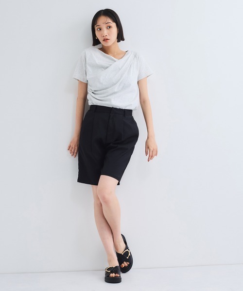 VICKY（ビッキー）の「アシンメトリードレープカットソー≪手洗い可能≫（Tシャツ/カットソー・レディース・ブラック/ライトグレー/オフホワイト・M）」の20枚目の写真