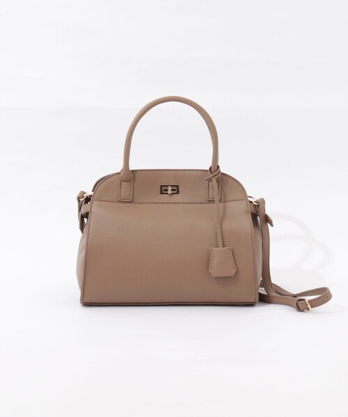 NOLLEY’S Sophi（ノーリーズソフィ）の「ひねり金具付きサイドクロストートバッグ（ショルダーバッグ・レディース・ベージュ/ブラック・FREE）」の4枚目の写真