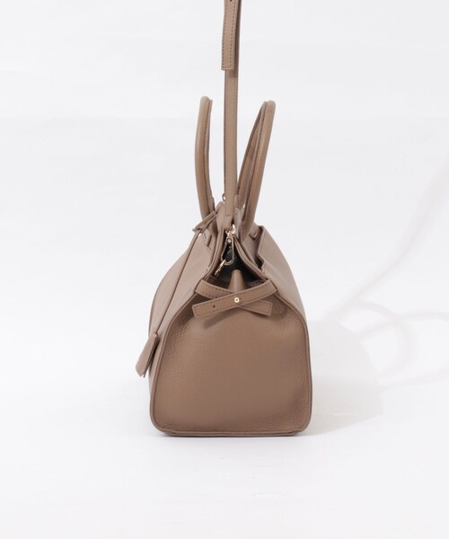 NOLLEY’S Sophi（ノーリーズソフィ）の「ひねり金具付きサイドクロストートバッグ（ショルダーバッグ・レディース・ベージュ/ブラック・FREE）」の8枚目の写真