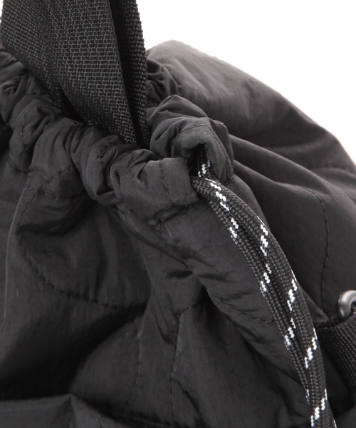 LAKOLE（ラコレ）の「キルト2WA巾着バッグ / 580611（ショルダーバッグ・レディース・グリーン/ブラック/その他1・FREE）」の16枚目の写真