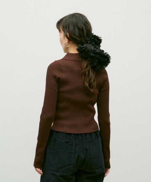 Lutim by u(ルチバイユー)の「Long sleeve polo collar rib tops / ロングスリーブポロ襟リブトップス(ニット/セーター・レディース・チャコールグレー/ブラック/ブラウン・FREE)」の6枚目の写真