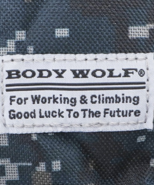 BACKYARD FAMILY（バックヤードファミリー）の「BODYWOLF ボディウルフ BW18 バックパック（バックパック/リュック・メンズ・グリーン系カモフラージュ/グレー系カモフラージュ・FREE）」の7枚目の写真