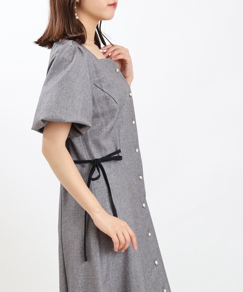 ASTORIA ODIER（アストリアオディール）の「サイドリボンバルーンスリーブワンピース（ワンピース・レディース・ブラック/ブラウン・MEDIUM/LARGE）」の8枚目の写真