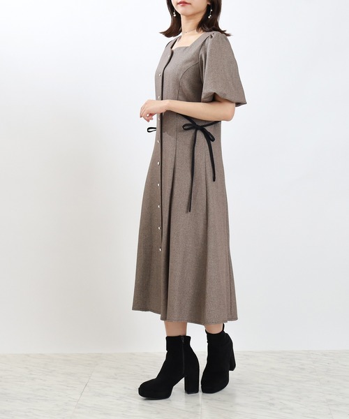 ASTORIA ODIER（アストリアオディール）の「サイドリボンバルーンスリーブワンピース（ワンピース・レディース・ブラック/ブラウン・MEDIUM/LARGE）」の11枚目の写真