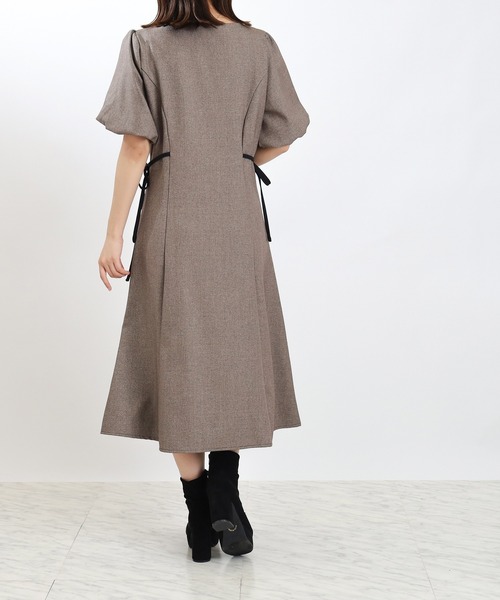 ASTORIA ODIER（アストリアオディール）の「サイドリボンバルーンスリーブワンピース（ワンピース・レディース・ブラック/ブラウン・MEDIUM/LARGE）」の12枚目の写真