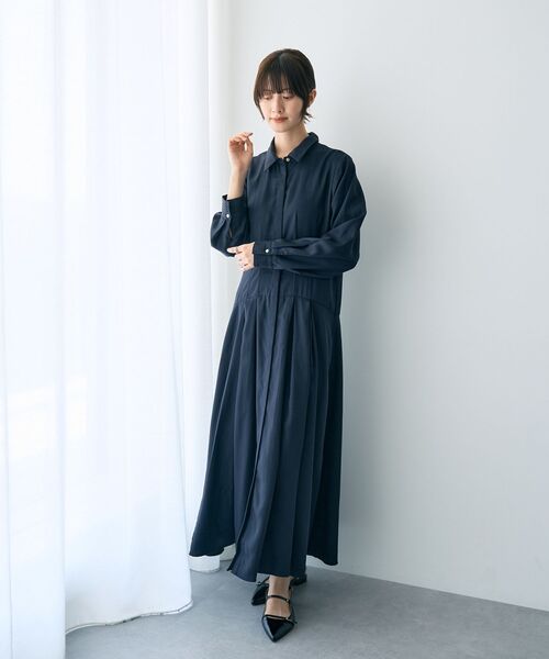 YECCA VECCA（イェッカヴェッカ）の「タックデザインシャツワンピース（シャツワンピース・レディース・ネイビー/キャメル/ボルドー・FREE）」の22枚目の写真