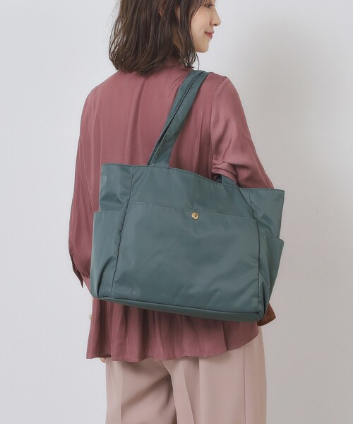 ITS'DEMO(イッツデモ)の「【9ポケット】軽量撥水A4トート(トートバッグ・レディース・ブルー/ベビーピンク/ダークグレー/ブラック・00)」の3枚目の写真