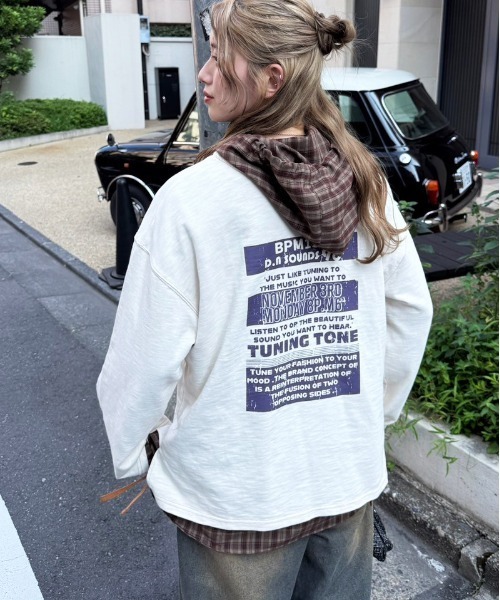 DOUBLE NAME(ダブルネーム)の「TUNING TONE ピグメントロンTEE(Tシャツ/カットソー・レディース・ブラック系その他/オフホワイト/ピンク・FREE)」の18枚目の写真