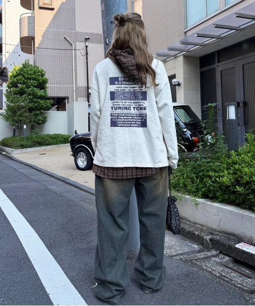 DOUBLE NAME(ダブルネーム)の「TUNING TONE ピグメントロンTEE(Tシャツ/カットソー・レディース・ブラック系その他/オフホワイト/ピンク・FREE)」の19枚目の写真