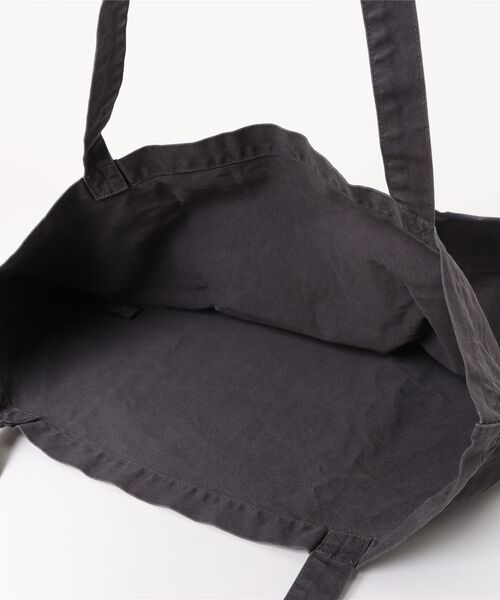ALLSAINTS(オールセインツ)の「TRIP COTTON TOTE BAG | TRIPP コットン トート バッグ(トートバッグ・メンズ・ブラック系その他・ONE SIZE)」の12枚目の写真