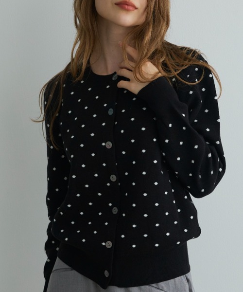 Mirette(ミレット)の「ドットジャカードカーディガン / Dot Jacquard Cardigan(カーディガン/ボレロ・レディース・グレー/ブラック・FREE)」の2枚目の写真