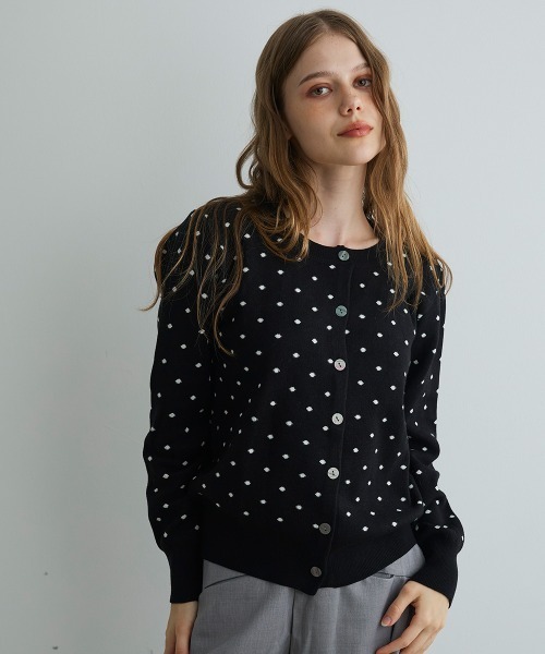 Mirette(ミレット)の「ドットジャカードカーディガン / Dot Jacquard Cardigan(カーディガン/ボレロ・レディース・グレー/ブラック・FREE)」の4枚目の写真