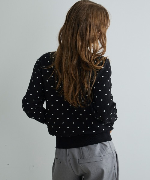 Mirette(ミレット)の「ドットジャカードカーディガン / Dot Jacquard Cardigan(カーディガン/ボレロ・レディース・グレー/ブラック・FREE)」の8枚目の写真
