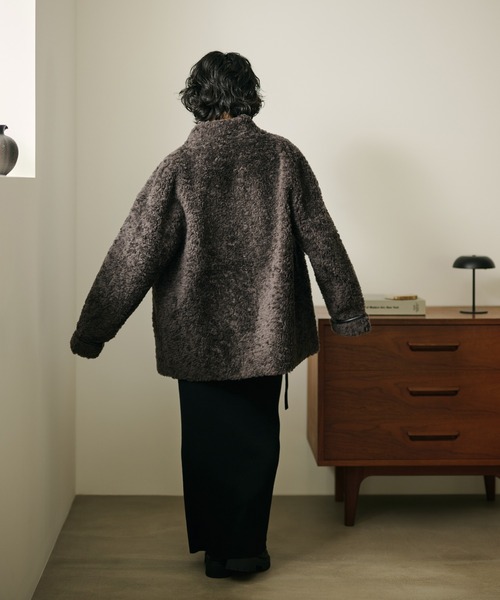 LAULEN(ローレン)の「wool boa stand collar middle coat /ウールボアスタンドカラーミドルコート(その他アウター・レディース・ダークグレー/ベージュ・FREE)」の10枚目の写真