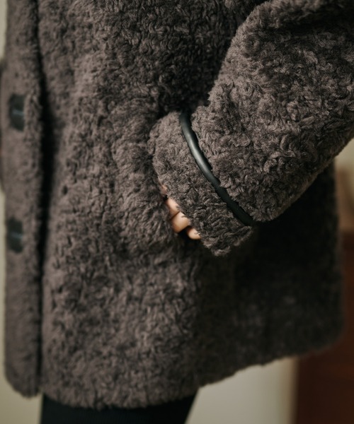 LAULEN(ローレン)の「wool boa stand collar middle coat /ウールボアスタンドカラーミドルコート(その他アウター・レディース・ダークグレー/ベージュ・FREE)」の17枚目の写真