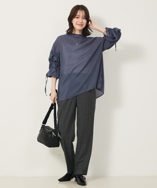 abahouse mavie(アバハウスマヴィ)の「フリルギャザーシアーブラウス(シャツ/ブラウス・レディース・クリーム/グレイッシュブルー/ブラック/ホワイト・フリー)」の13枚目の写真