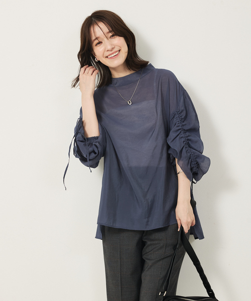 abahouse mavie(アバハウスマヴィ)の「フリルギャザーシアーブラウス(シャツ/ブラウス・レディース・クリーム/グレイッシュブルー/ブラック/ホワイト・フリー)」の9枚目の写真
